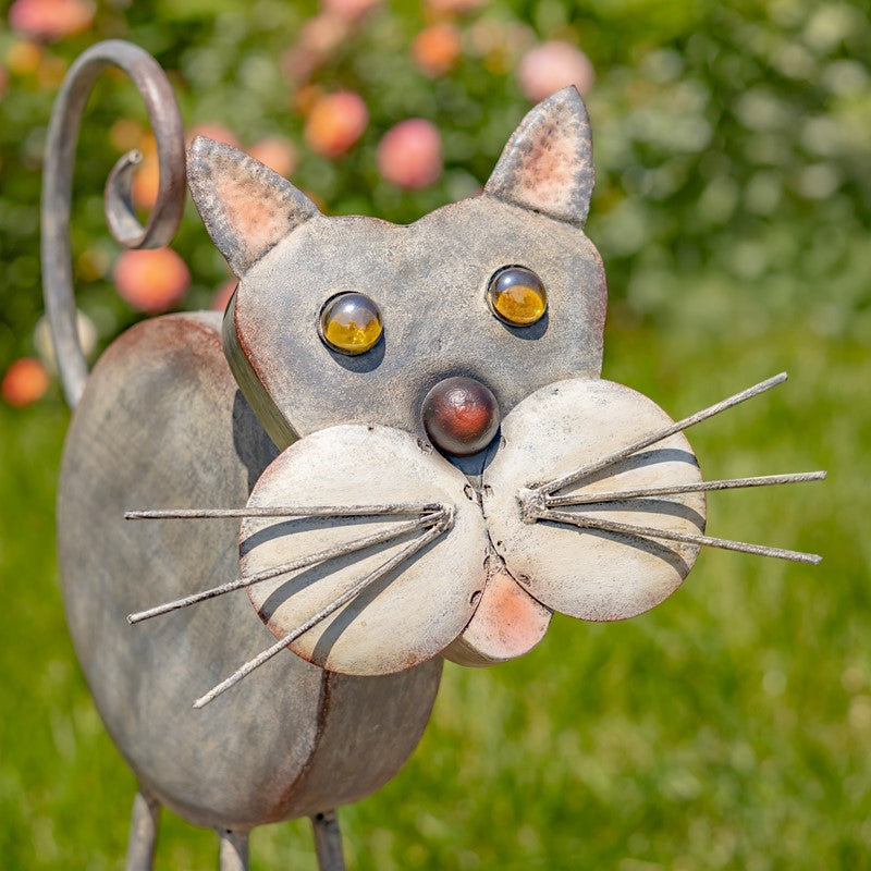18" TALL HAND PAINTED IRON CAT DECORATION WITH BOBBLEHEAD "STACY"