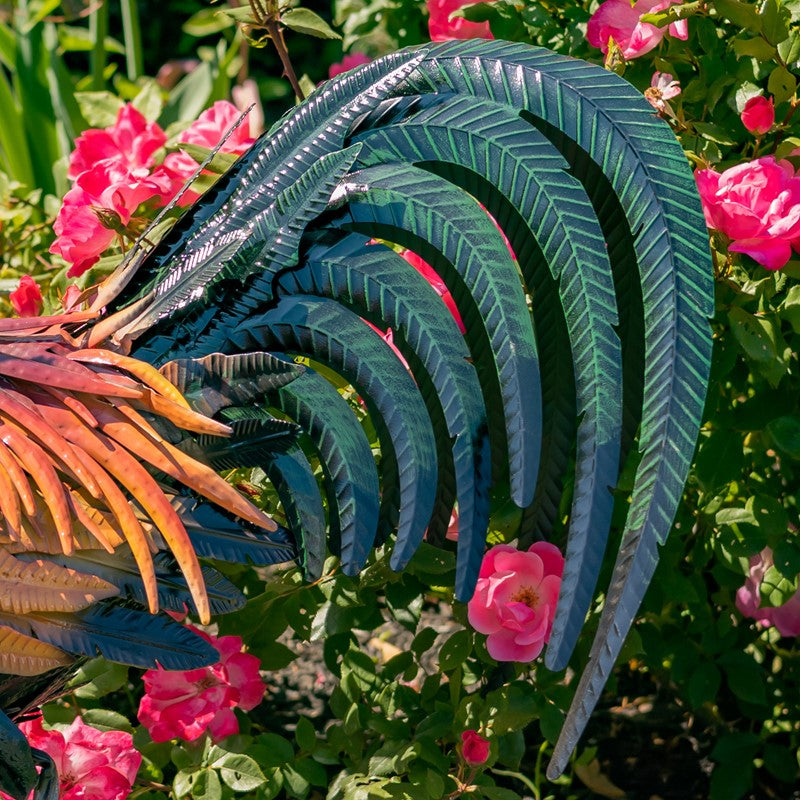 28" Tall Painted Iron Rooster Decoration "Leopold"